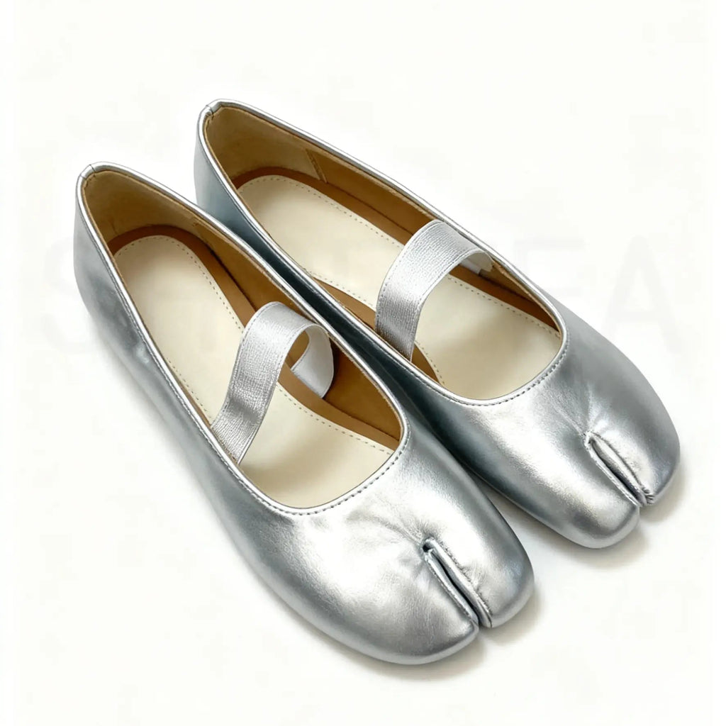 Split-Toe Tabi Flats