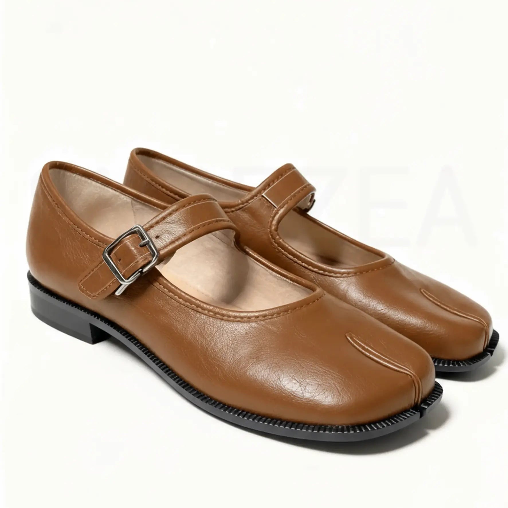 Split-toe Mary Jane shoes for women