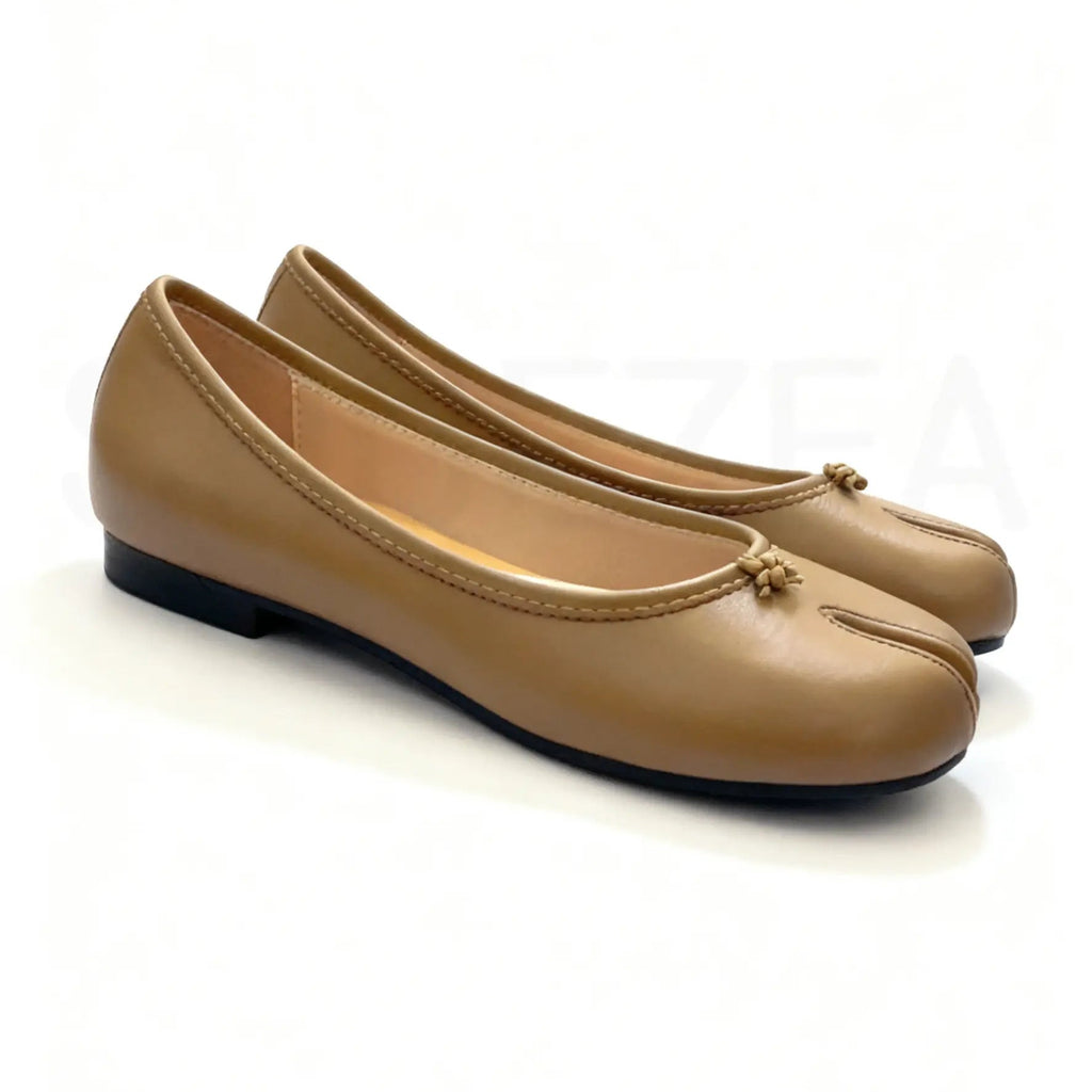 Women's split-toe ballet flats