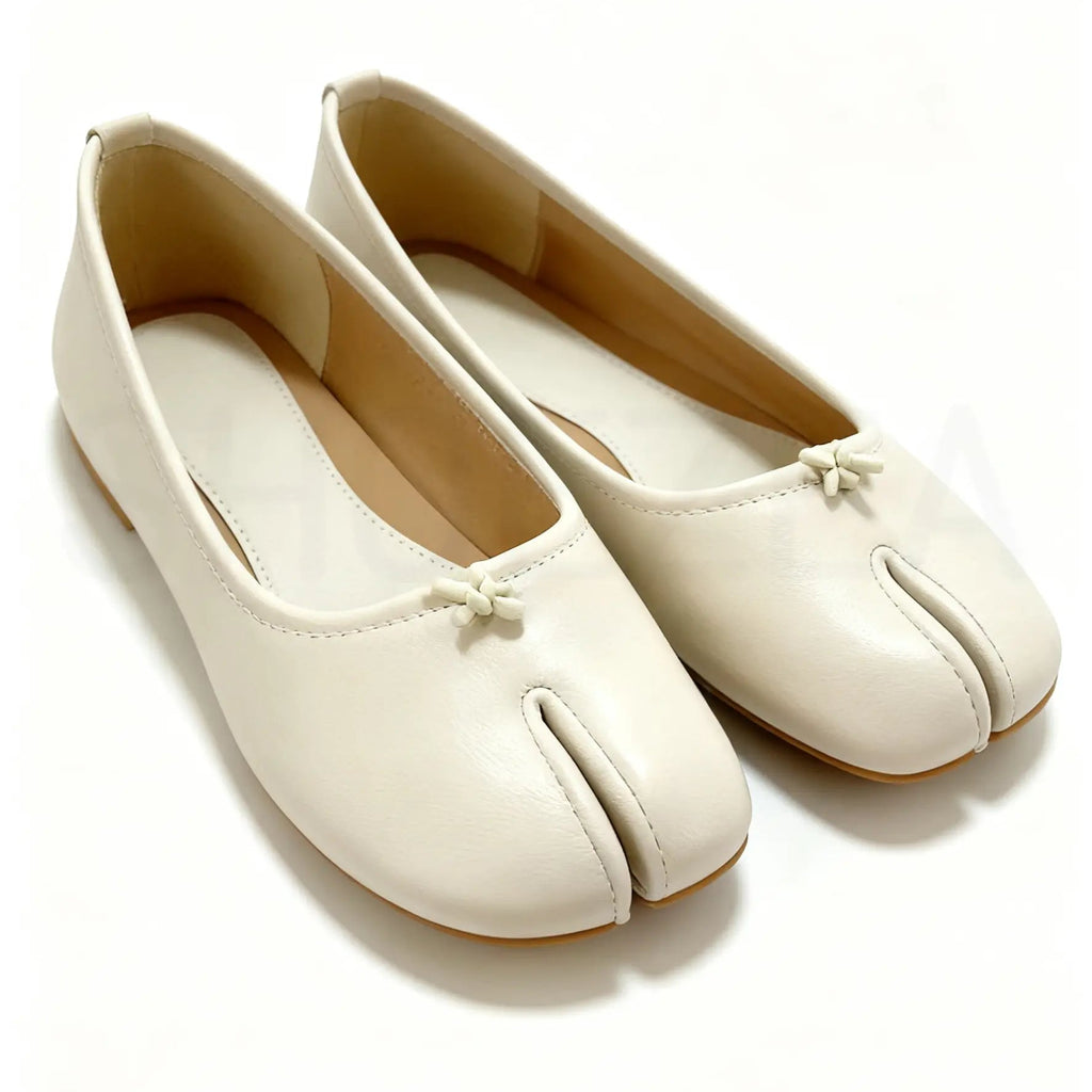 Women's split-toe ballet flats
