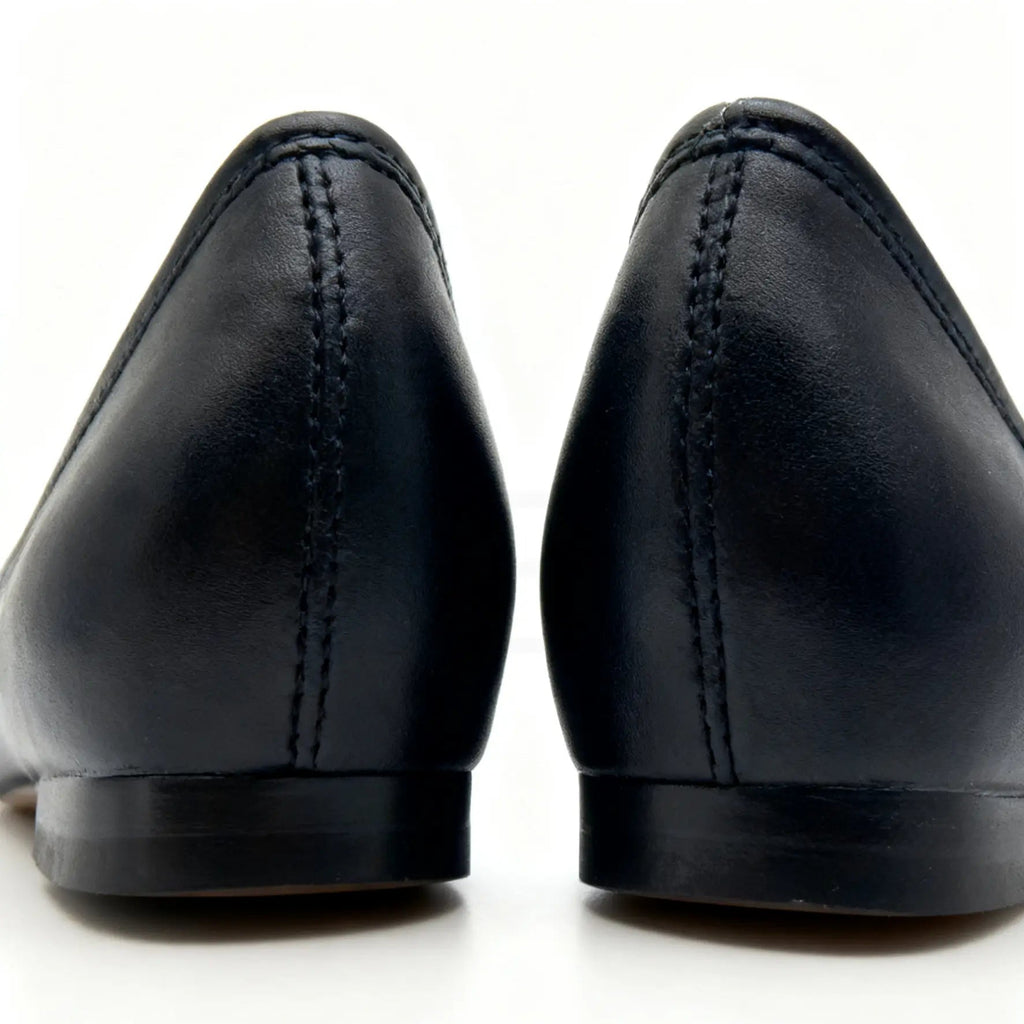 Women's split-toe ballet flats